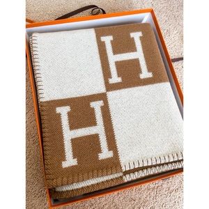 ❌SOLD❌ Authentic Hermès Avalon Throw Blanket